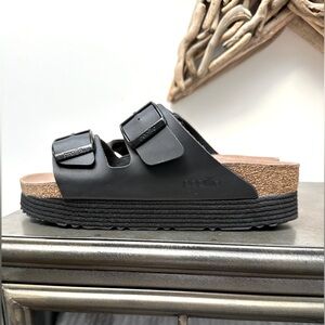 Womens Birkenstock Arizona Platform Vegan Sandals - 9/40 NWT